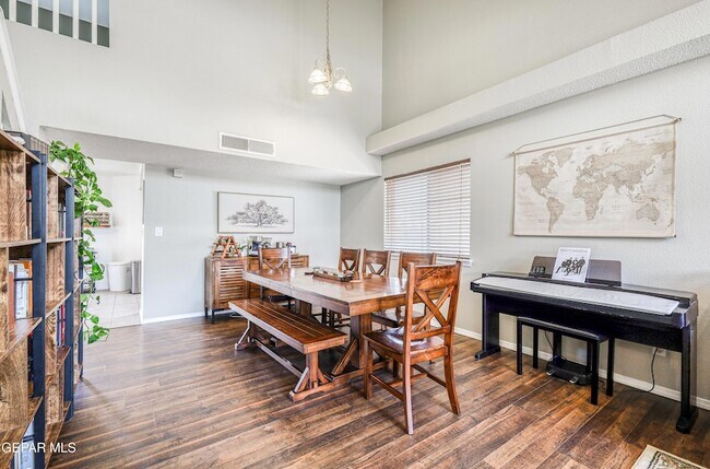 Building Photo - 12748 Tierra Pueblo Dr