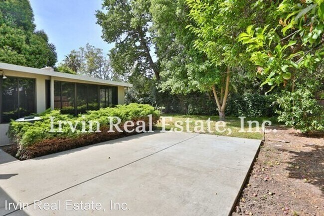 Building Photo - 3 br, 1 bath House - 1816 Gilly Ln