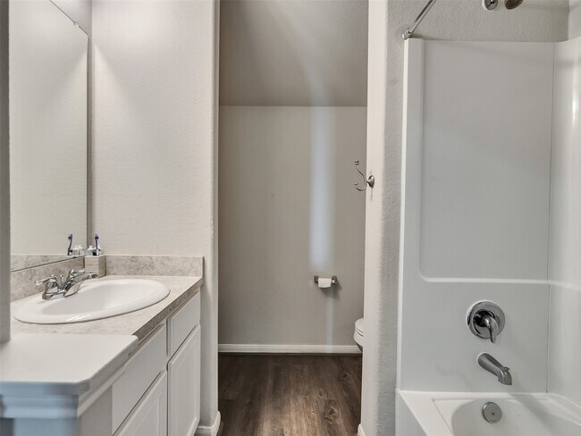 Building Photo - 507 Thunder Cloud Dr