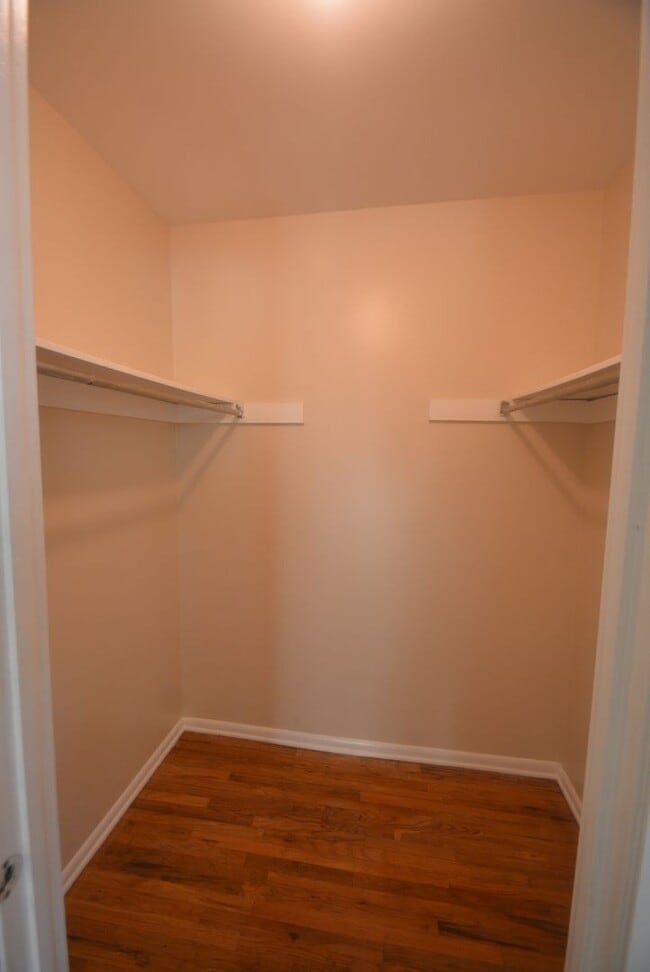 Building Photo - Recently Updated 3 Bedroom 1 Bath in Newar...