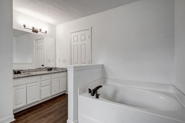 Building Photo - Timber Trail Drive Rental