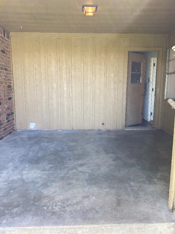 Building Photo - 2020 Granbury St