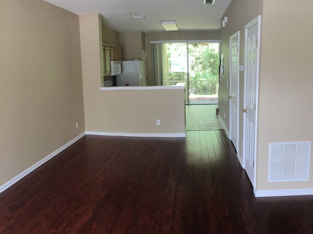 Building Photo - 8412 Thornbush Court