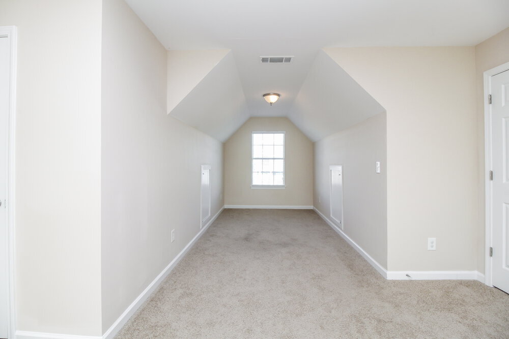 Building Photo - 4940 Hopewell Manor Dr