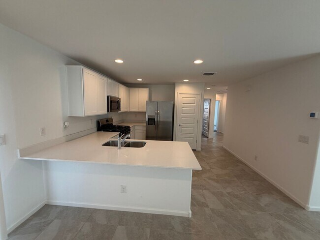 Building Photo - 36590 W Mondragone Ln