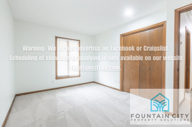 Building Photo - 807 Laurel Ave