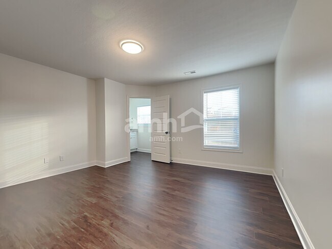 Building Photo - 1016 Carter Ridge Dr