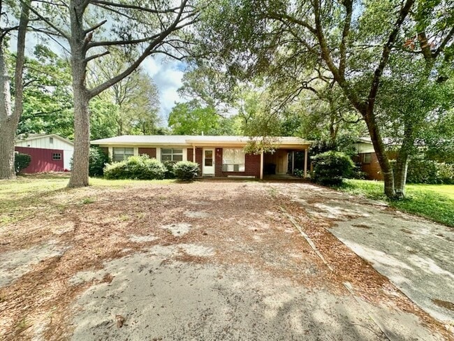 Primary Photo - 38 Circle Dr