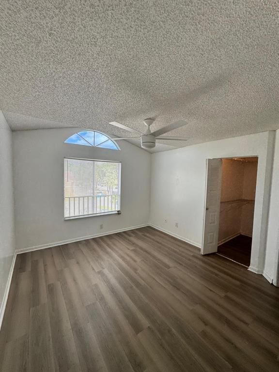 Building Photo - 911 Coral Club Dr