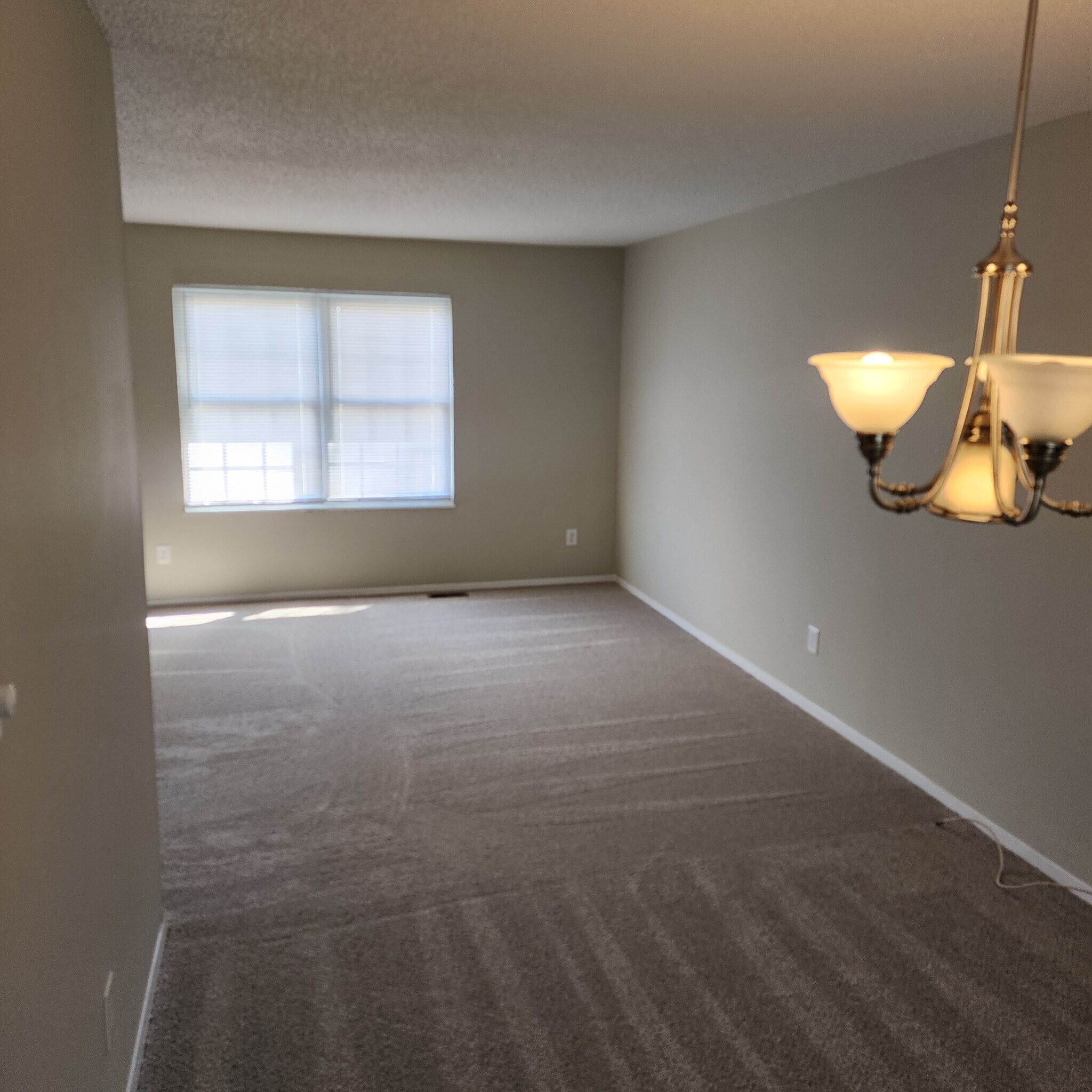 Building Photo - 2573 Millvalley Dr