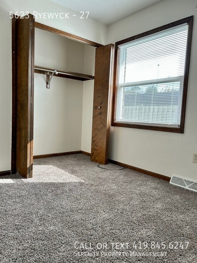 Building Photo - 5623 Ryewyck-27
