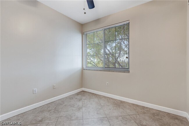 Building Photo - 1105 Reserve Ct