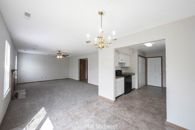 Building Photo - Charming 3-Bedroom, 2.5 Baths - Lawrence Township