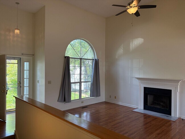 Building Photo - Single Family Home in Villages of Brentwood