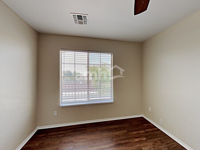 Building Photo - 7719 S 69th Lane