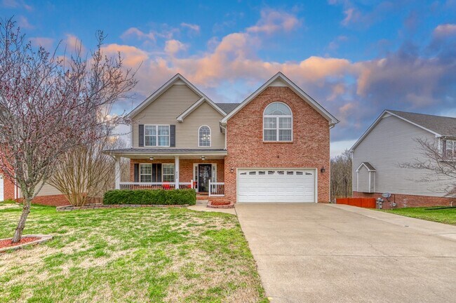 Building Photo - 652 Winding Bluff Way