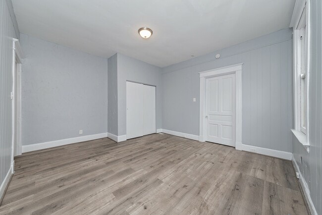 original (9) - 2409-2417 W. Clifton Ave