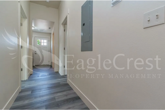 Building Photo - Remodeled Four Bedroom House Located Near ...