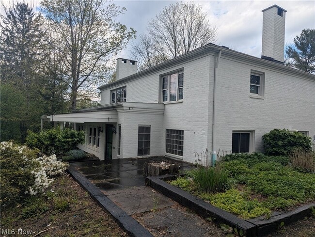 Building Photo - 707 Bell Rd