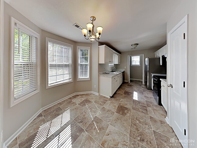 Building Photo - 3767 Bret Dr