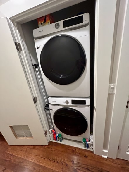 Building Photo - 1543 N Bosworth Ave