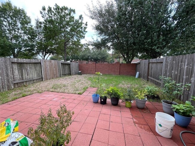 Building Photo - 5626 Claybeck Ln