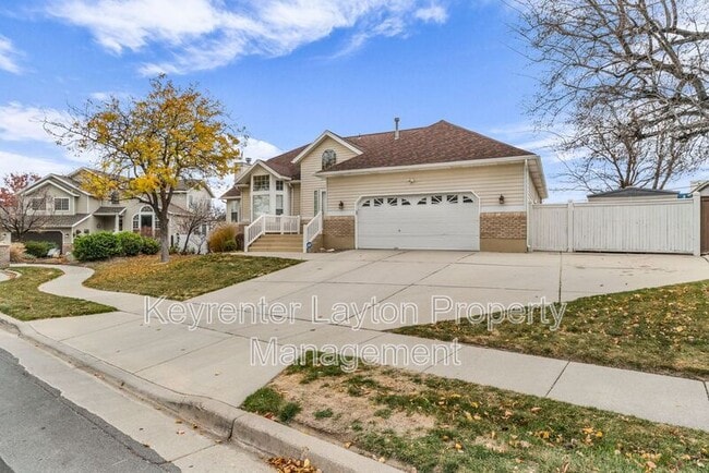 Building Photo - 2339 Lindsay Wood Ln