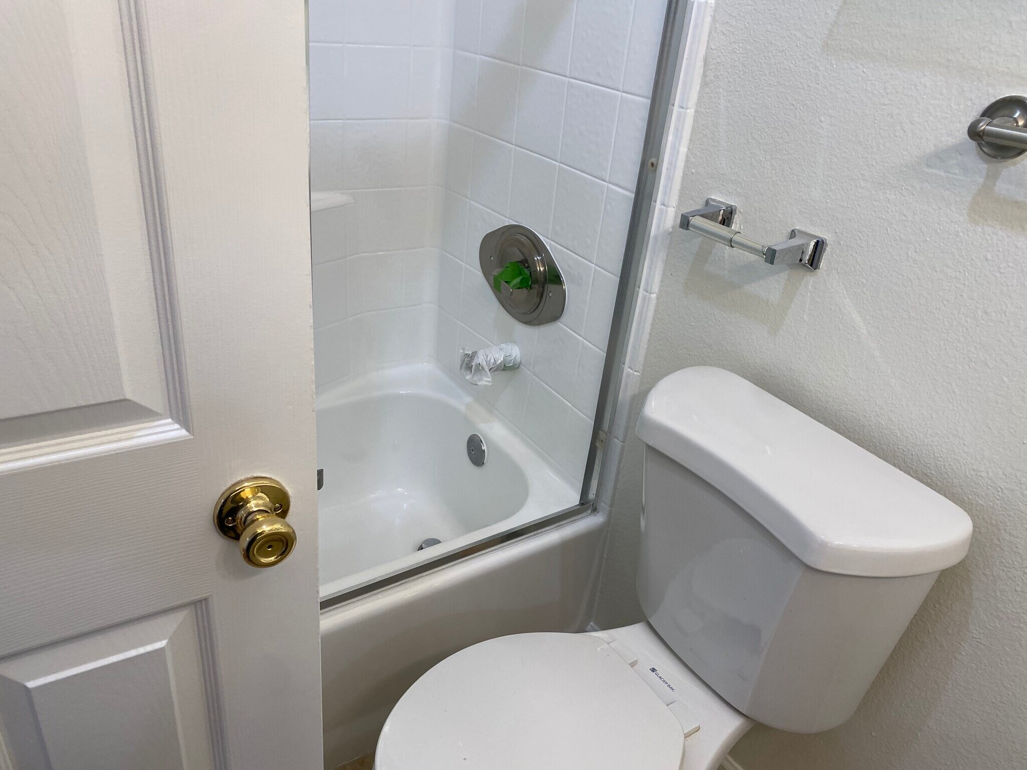 Reglazed Bath/Tub/Countertops - 308 E Valencia Ave