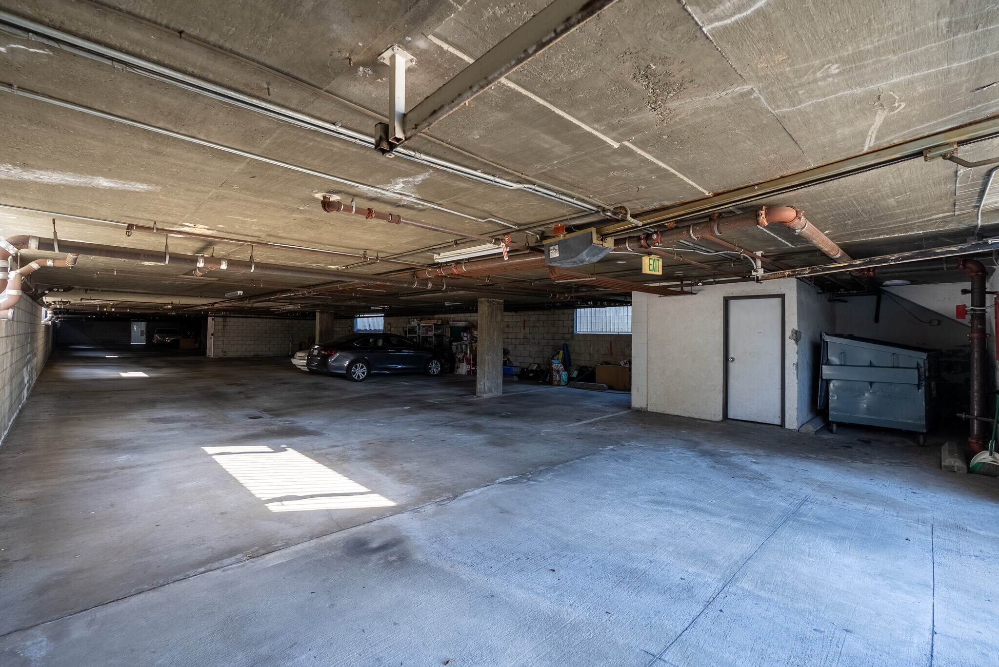 Building Photo - 123 S Roosevelt Ave