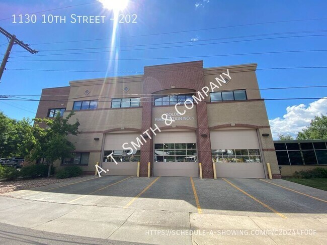 Building Photo - Two Bedroom Apartment in the Heart of Down...