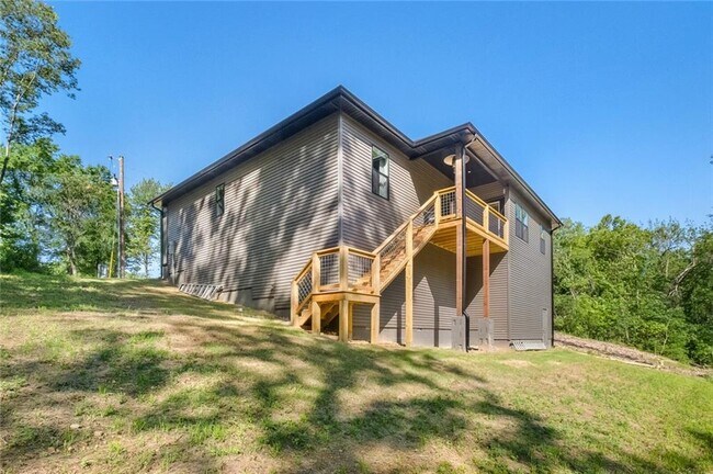 Building Photo - 45 Blairgowrie Dr