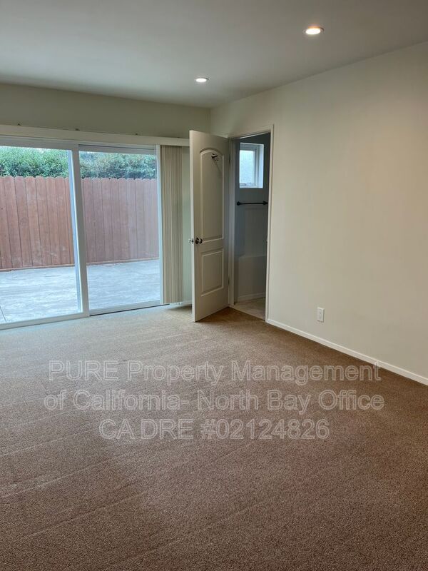 Building Photo - 305 Dellbrook Ave