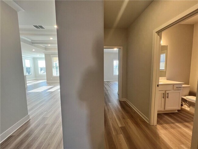 Building Photo - 150 Cruce Lake Ct