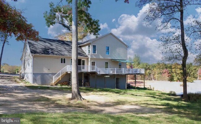 Building Photo - 9216 Crandall Rd