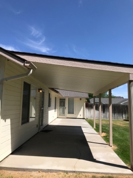 Building Photo - 1068 Mountain View Dr