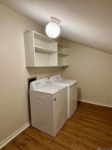 Building Photo - 5416 Heatherstone Dr