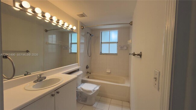 Building Photo - 2440 E Preserve Way