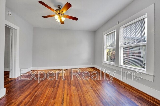 Building Photo - 2513 Ave J