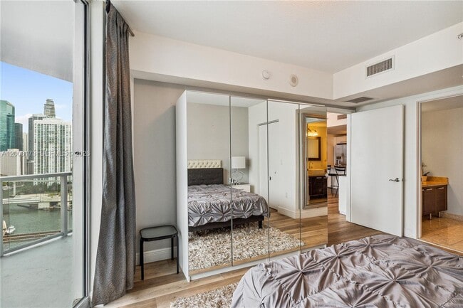 Building Photo - 185 SW 7th St