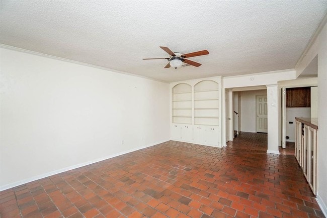 Building Photo - 14370 Misty Meadow Ln