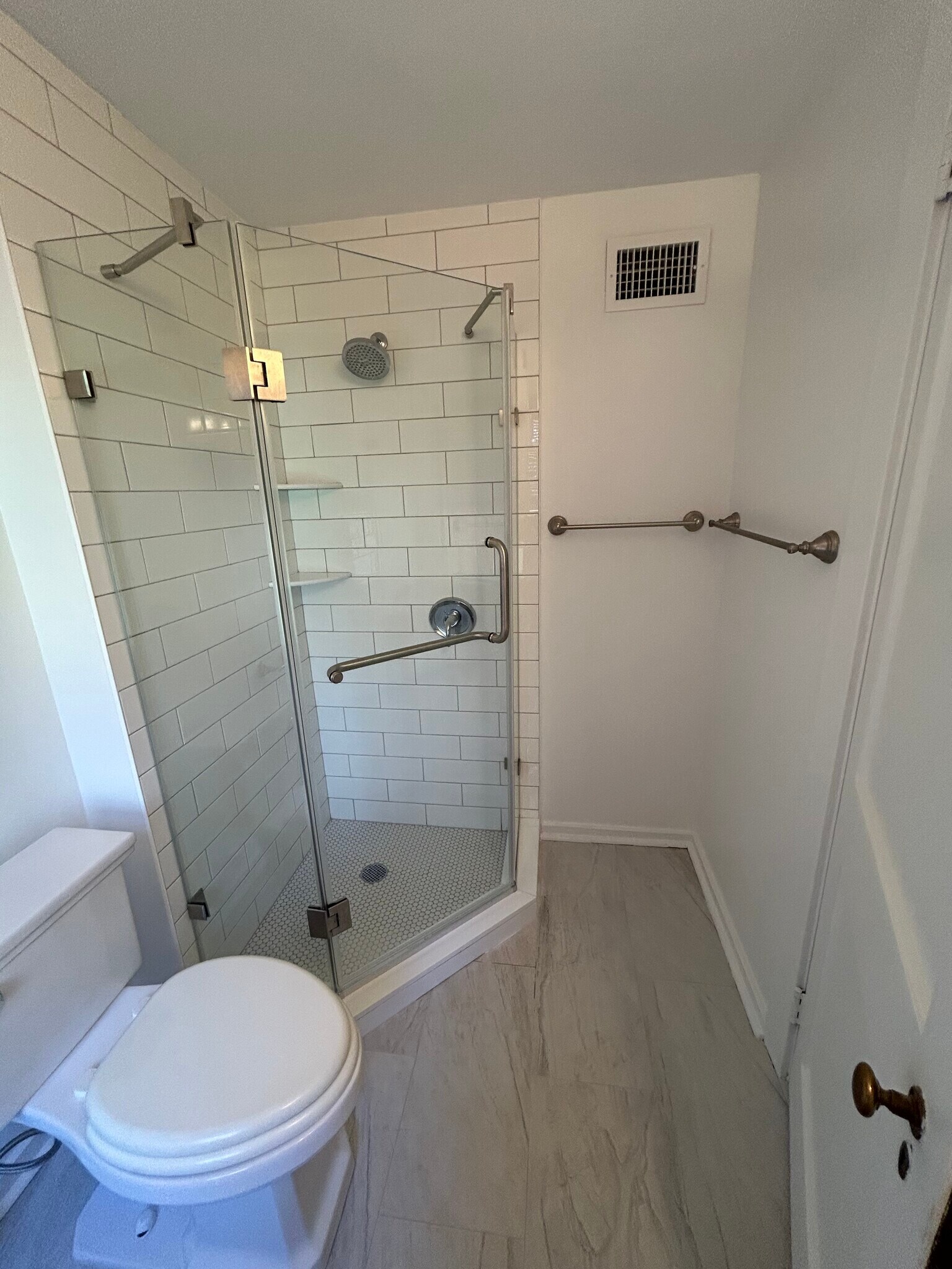 Building Photo - 413 Skippack Pike