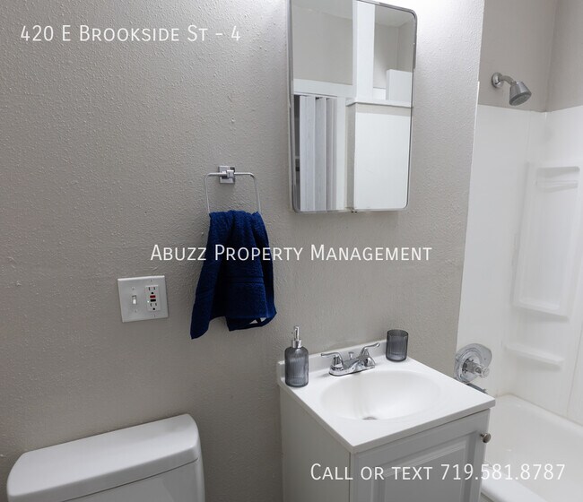 Building Photo - Brookside