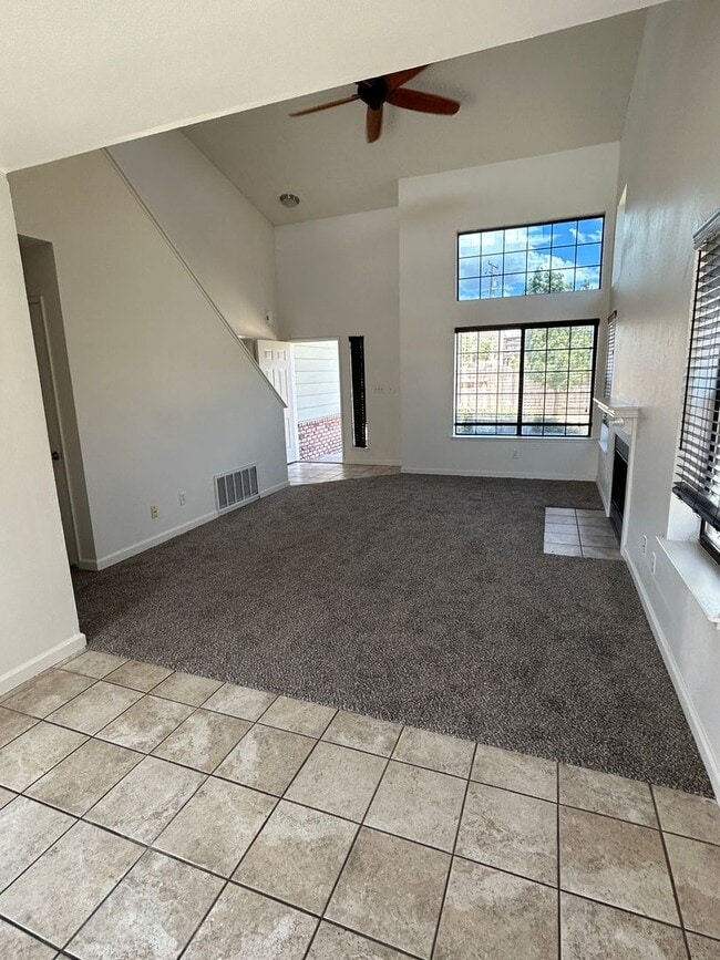 Building Photo - RENNOVATED 4 BED HOME