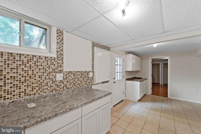 Building Photo - 12312 Streamvale Cir