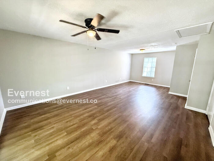 Building Photo - 5970 Dewey Heights Rd