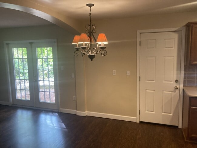 Building Photo - 3BD/2BA HOME IN "OLDE WINDERMERE"