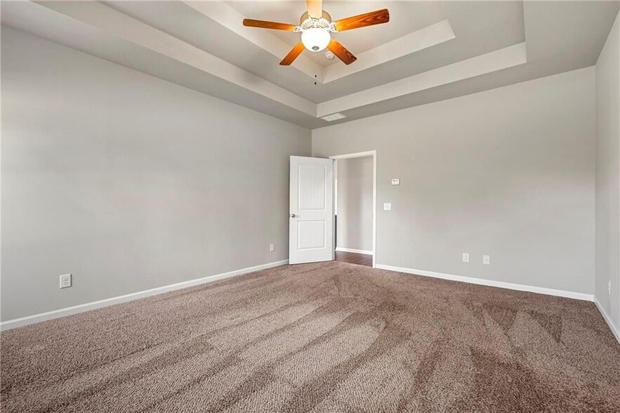 Building Photo - 540 Brookside Ln