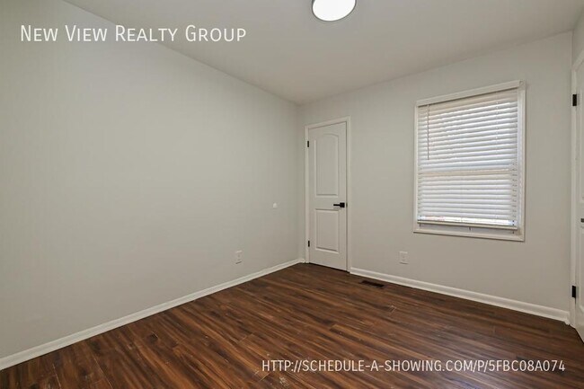 Building Photo - 4100 Dinglewood Ave