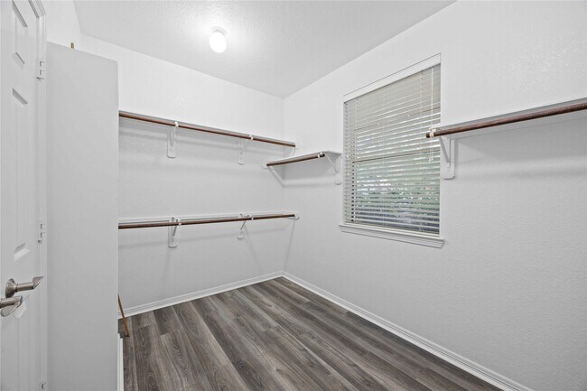 Building Photo - 10311 Pitcataway Dr