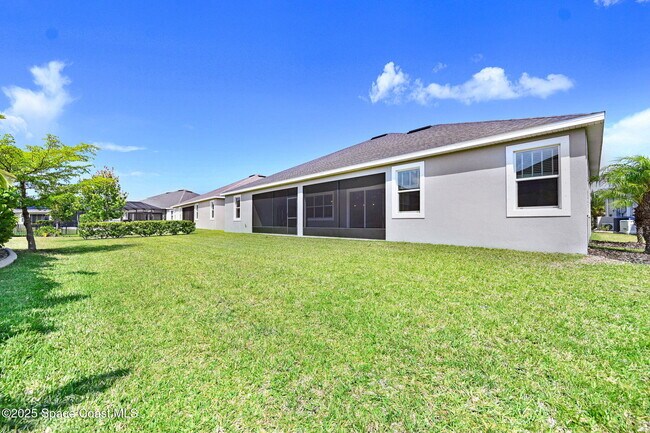 Building Photo - 7506 Millbrook Ave